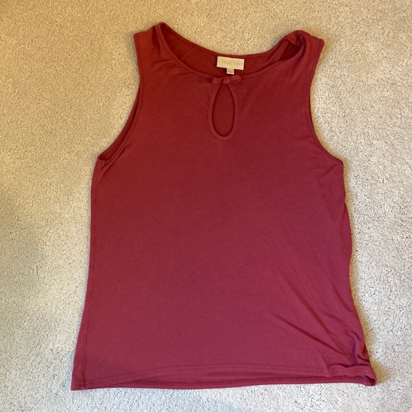 ModCloth Keyhole Tank - Picture 1 of 3